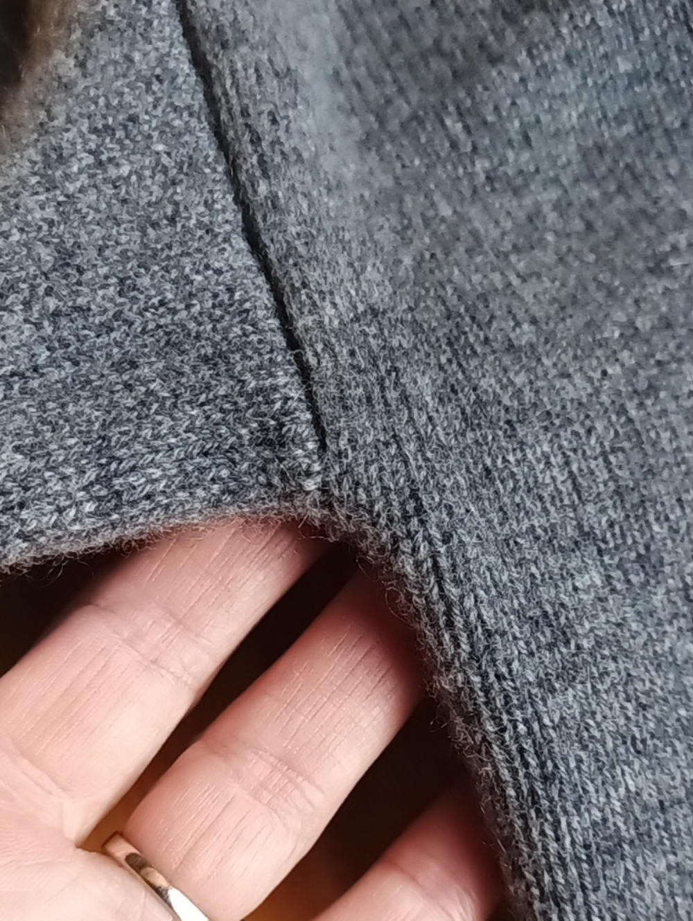 Cashmere Banana Republic Charcoal Polo V-Neck Luna Sweater Ribbed Cuffs/Hem XS - Picture 8 of 11